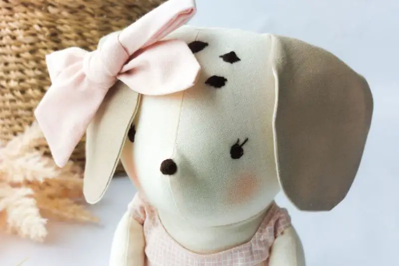 Boneca de pano cachorrinha com molde